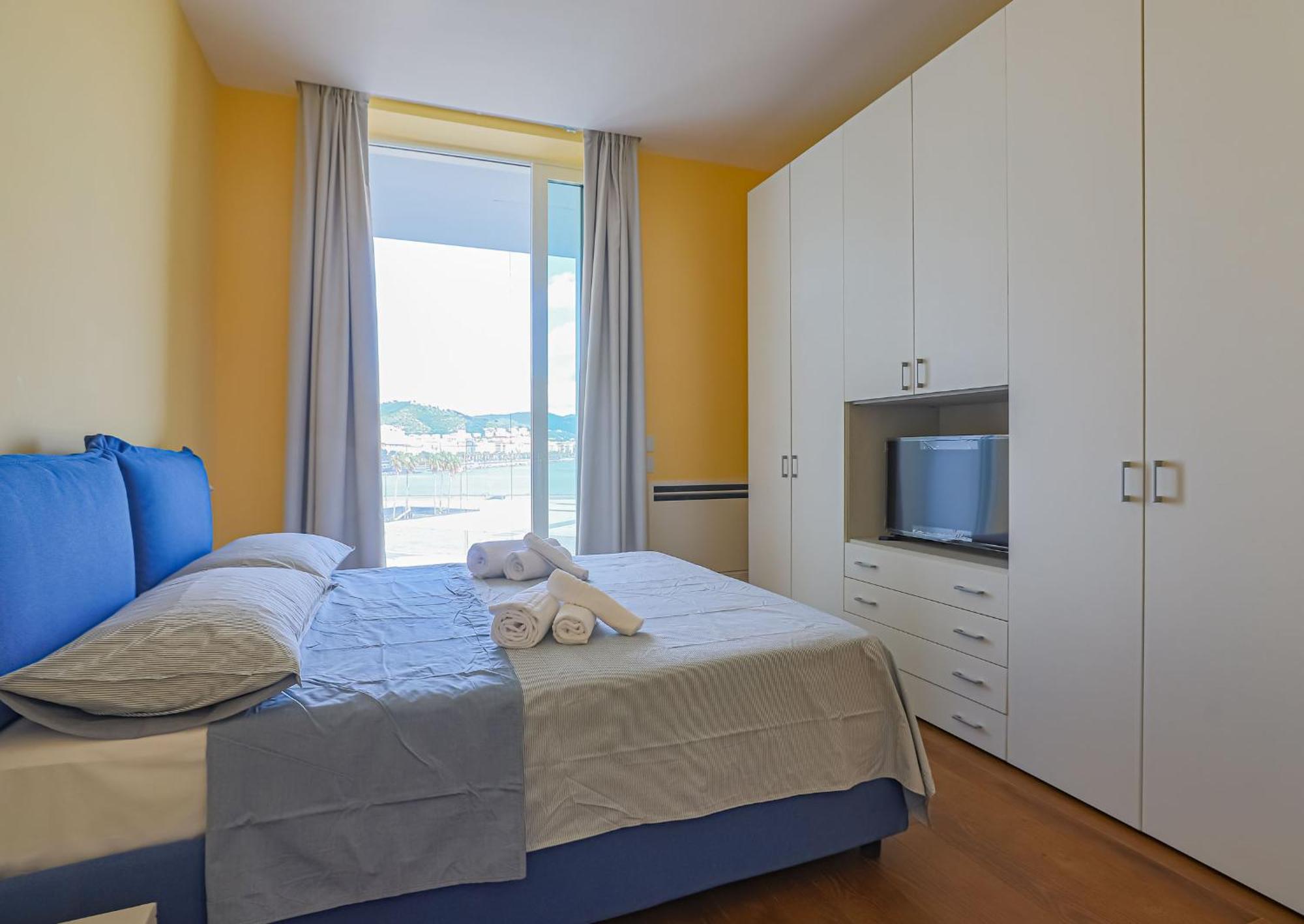 Amami Al Crescent Apartment Salerno Exterior photo