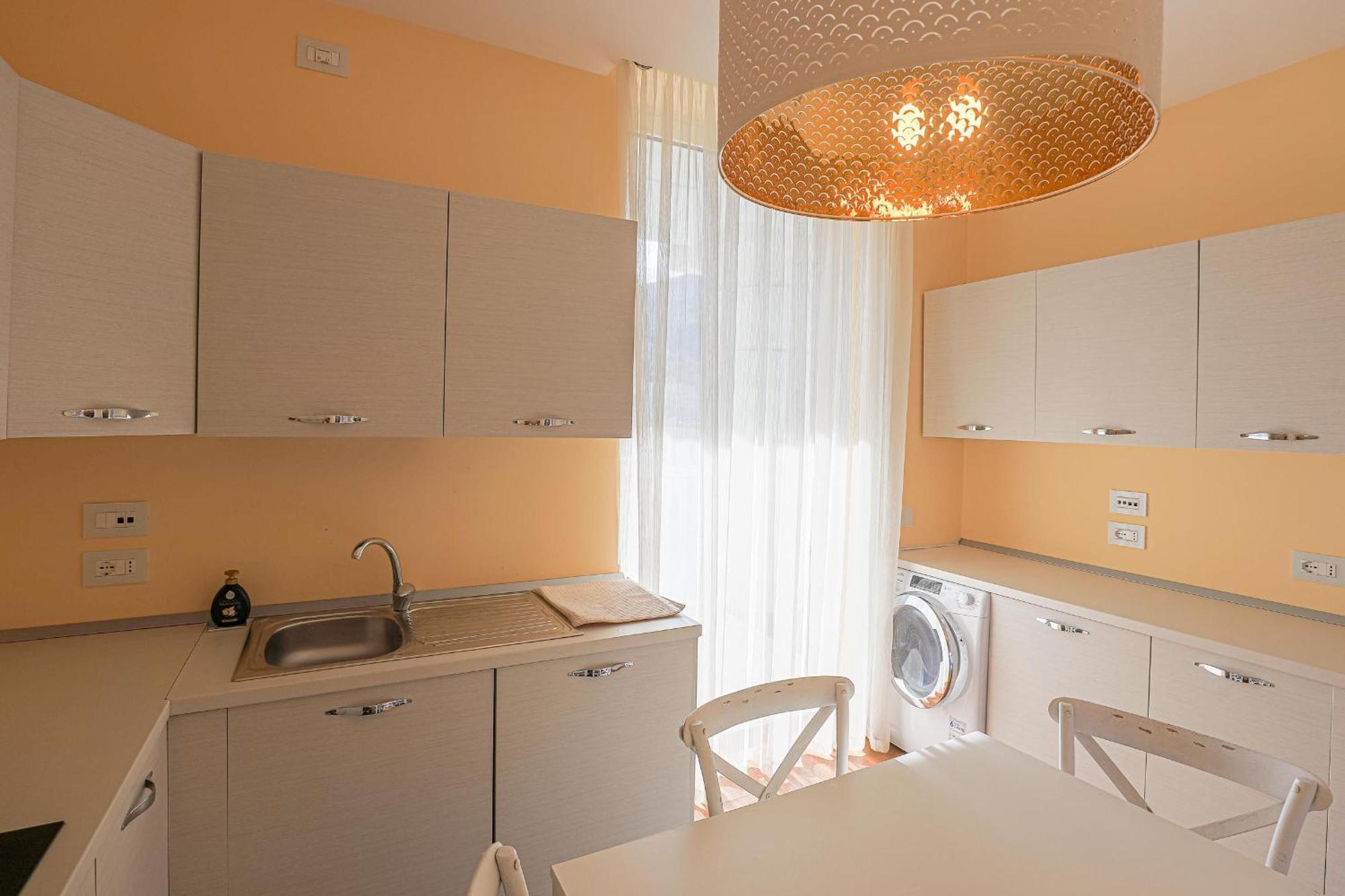 Amami Al Crescent Apartment Salerno Exterior photo